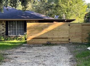 203 Sparkling Water Dr #1/2, Huffman, TX 77336
