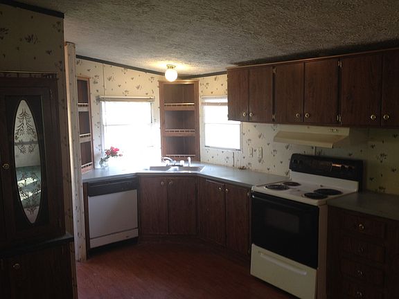 2nd image of 189 McNeese Dr