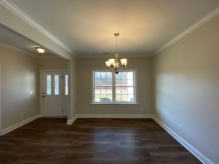 261 Summerlyn Dr — Photo 8