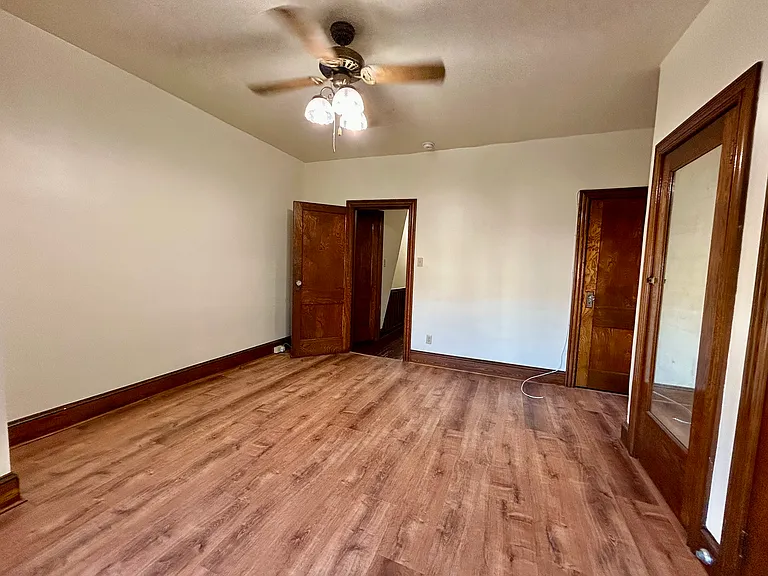 5010 Pulaski Ave — Photo 26