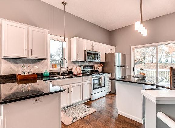 5th image of 1271 Creekside Dr