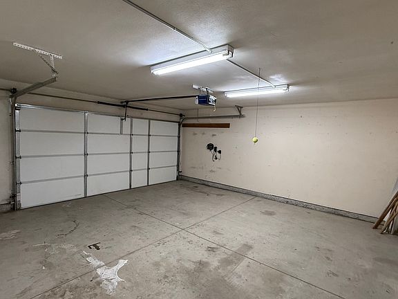 5th image of 82259 Calico Ave
