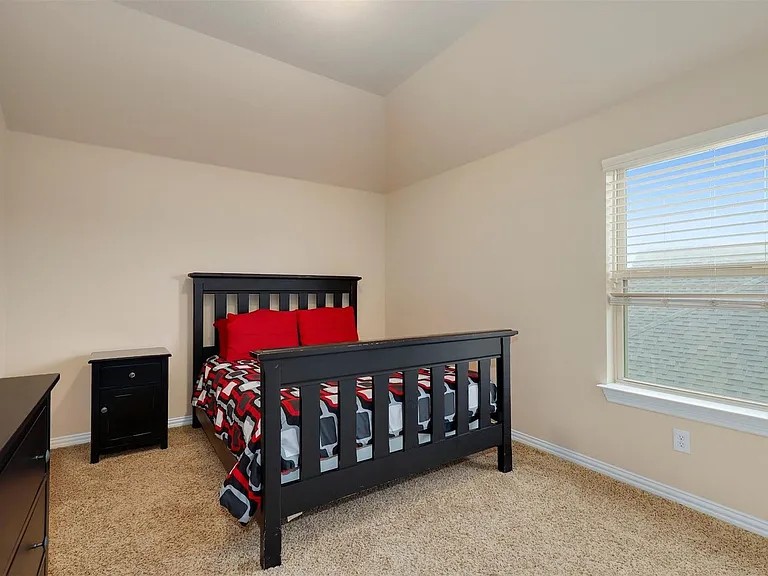 12813 Sherbrooke Dr — Photo 33