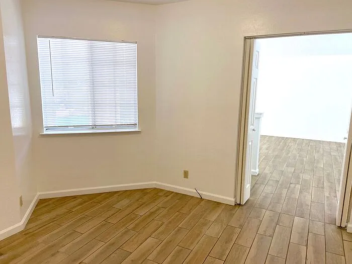 6628 Valley Wood Dr — Photo 23