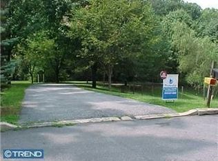 119 Wynnewood Dr, Coatesville, PA 19320