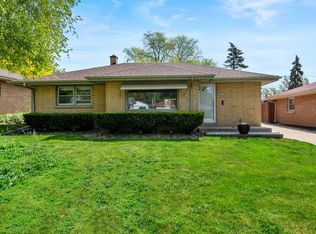 2908 S 72nd St, West Allis, WI 53219