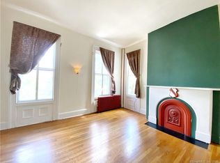 218 Flax Hill Rd #6, Norwalk, CT 06854