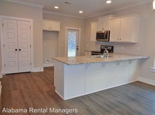 5568 Park Side Rd, Hoover, AL 35244