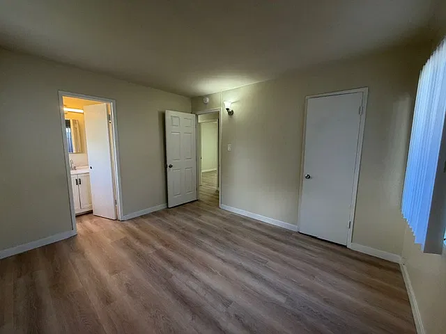 4 bed, $4,595 — Photo 4