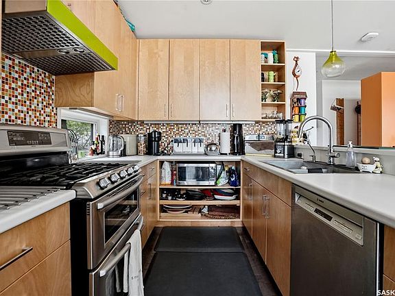 5th image of 63 Margaret STREET