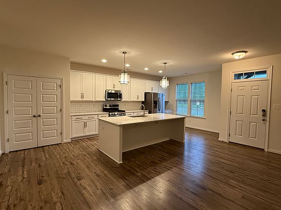 4th image of 10805 Porter Park Ln