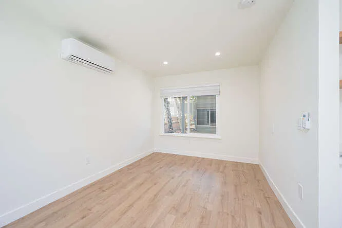 2 bed, 1.5 bath, 1200 sqft, $3,500 — Photo 4