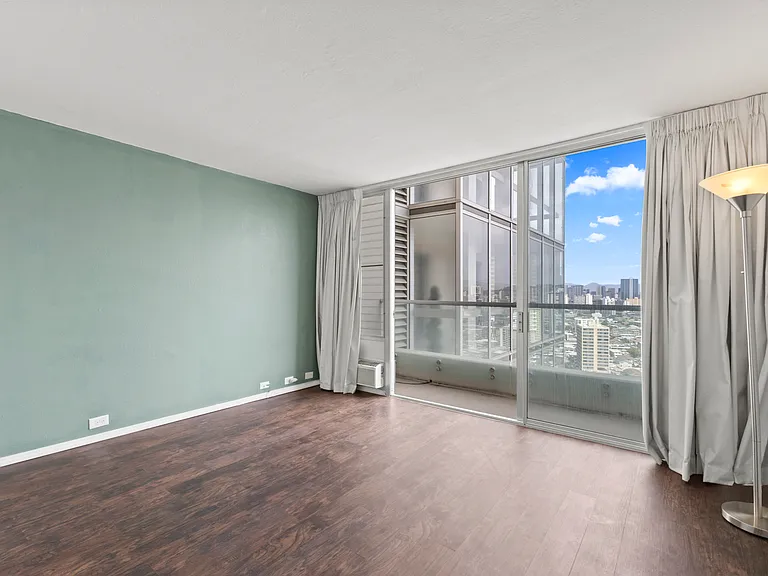 555 University Ave #2801 — Photo 16