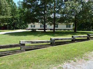 1431 Sugarland Rd, Ethridge, TN 38456