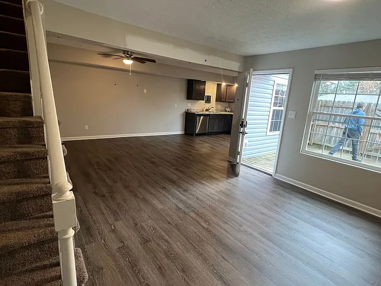 365-425 Darby Creek Rd #417 — Photo 3