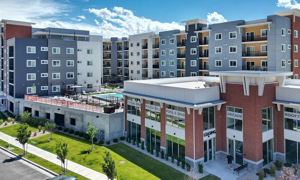 Skyline Peaks Apartments