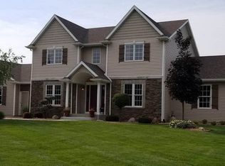 24579 Copper Ridge Dr, Goshen, IN 46526