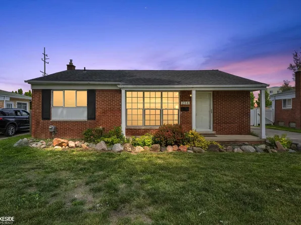 254 Redwood Dr, Troy, MI 48083