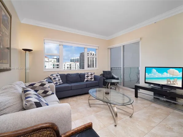 19900 E Country Club Dr, Miami, FL