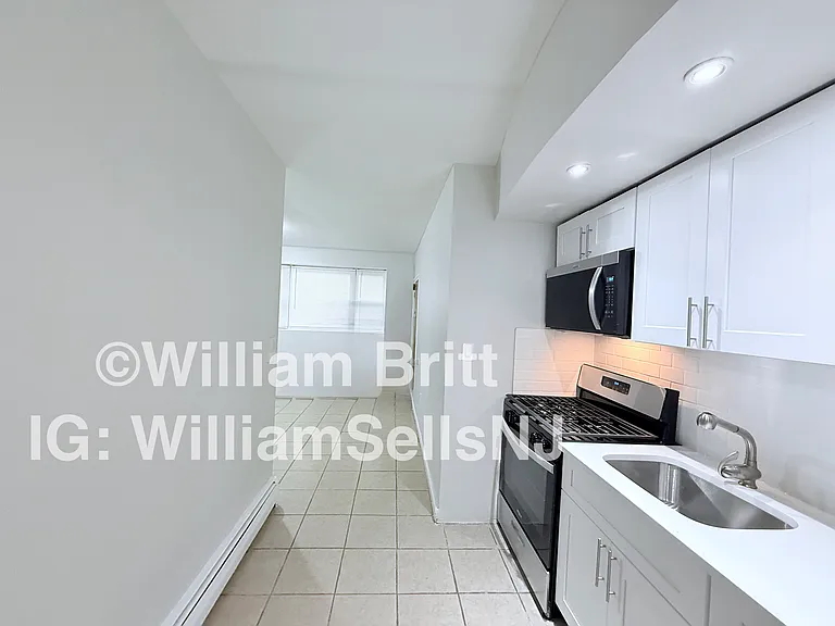 184 Fairview Ave #A2 — Photo 4