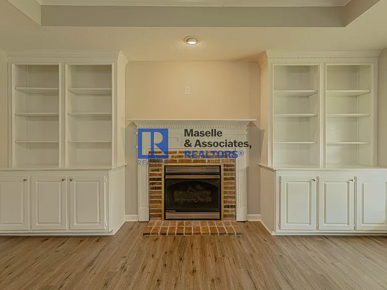 114 Fox Meadow Dr — Photo 9