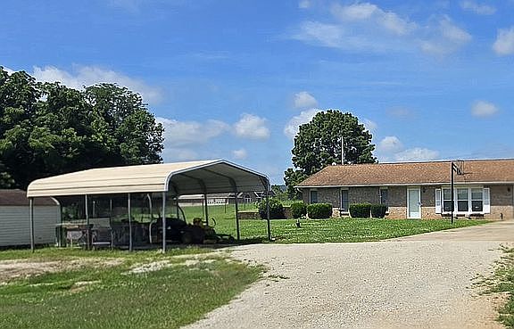 2nd image of 600 Kingsbury Blvd