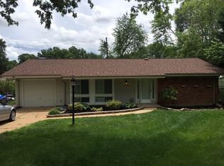 12420 Hickory Grove Ln, Saint Louis, MO 63146