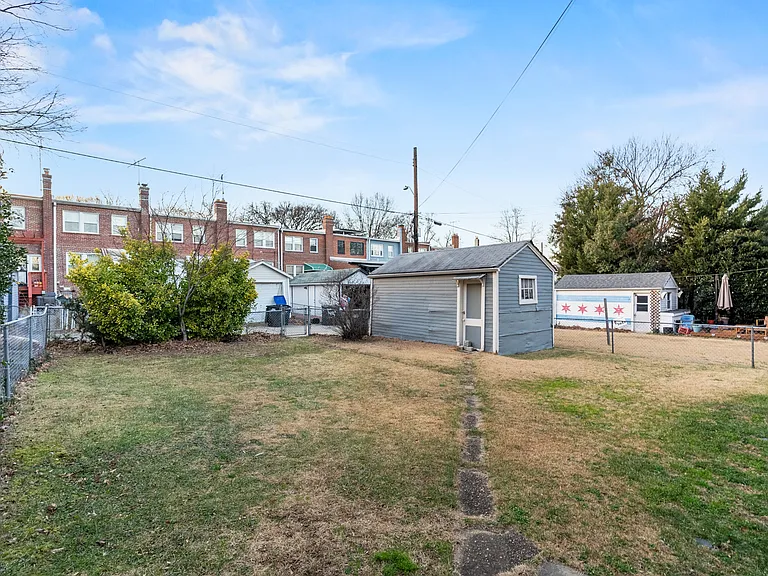 4112 18th Pl NE — Photo 36
