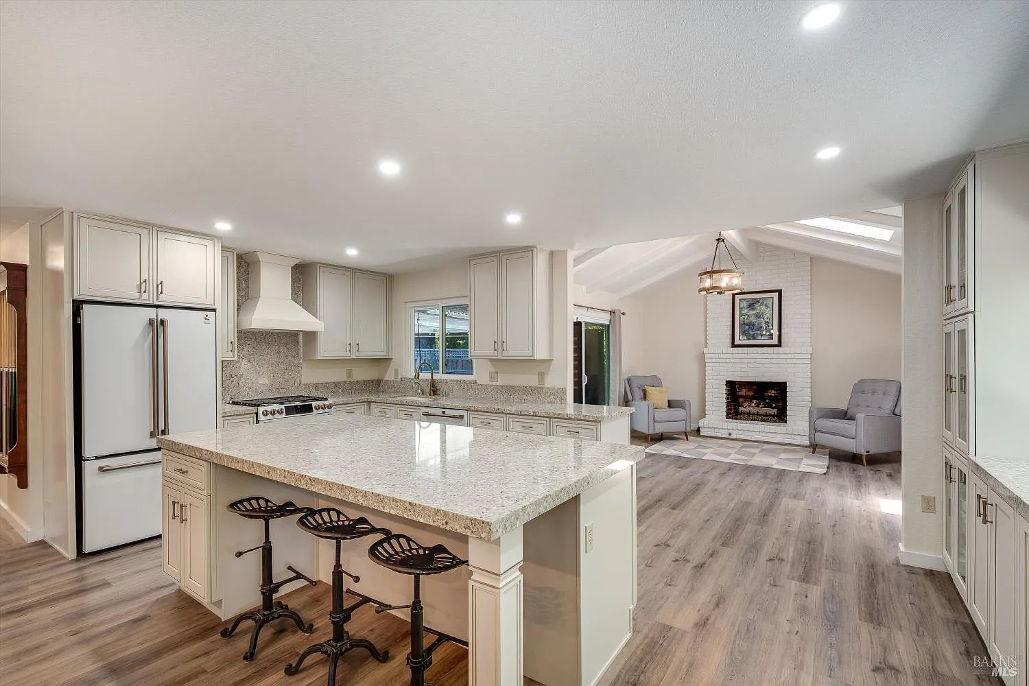 113 Sherwood Drive - Photo 7