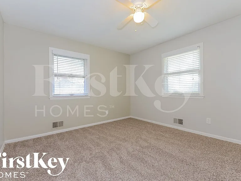 8913 E 90th Ter — Photo 8