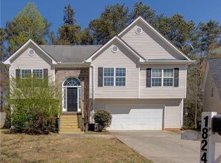 1824 Stephens Pond Vw, Loganville, GA 30052