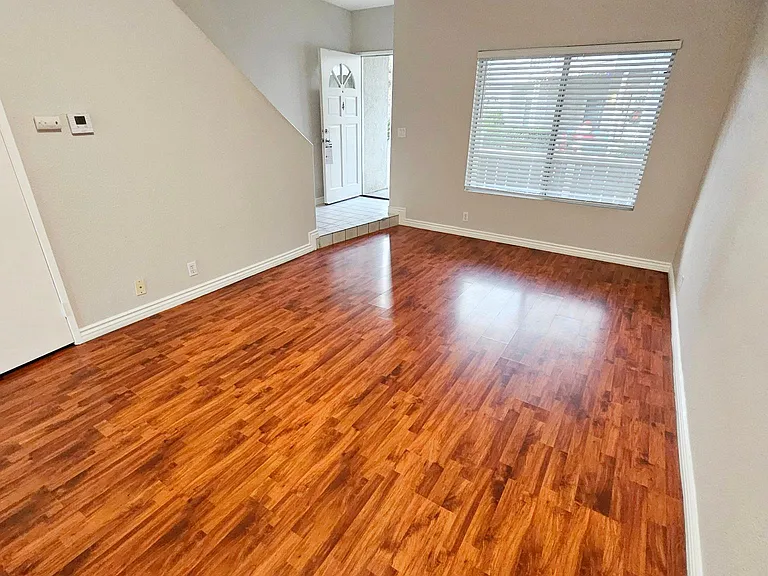 926 W Philadelphia St #4 — Photo 4