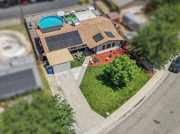 990 Linda Lane, Lemoore, CA 93245