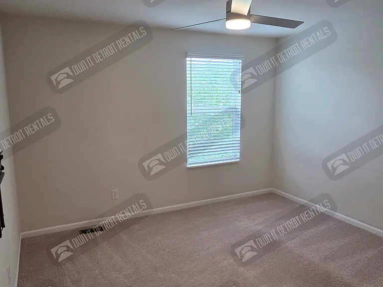 8151 Quincy Dr — Photo 20