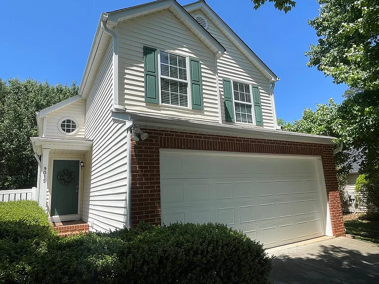 9015 Colony Village Ln — Photo 2