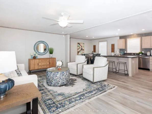 101 Cottonwood Blvd #101COT, Morton, IL 61550