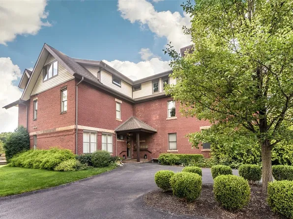 305 Elwick St APT 3, Sewickley, PA 15143