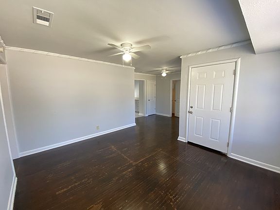 4th image of 2322 Fenwick Dr