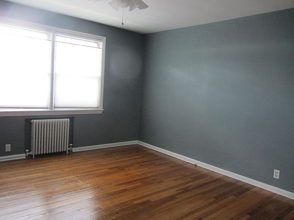 3rd image of 349 Bloomfield Ave #39