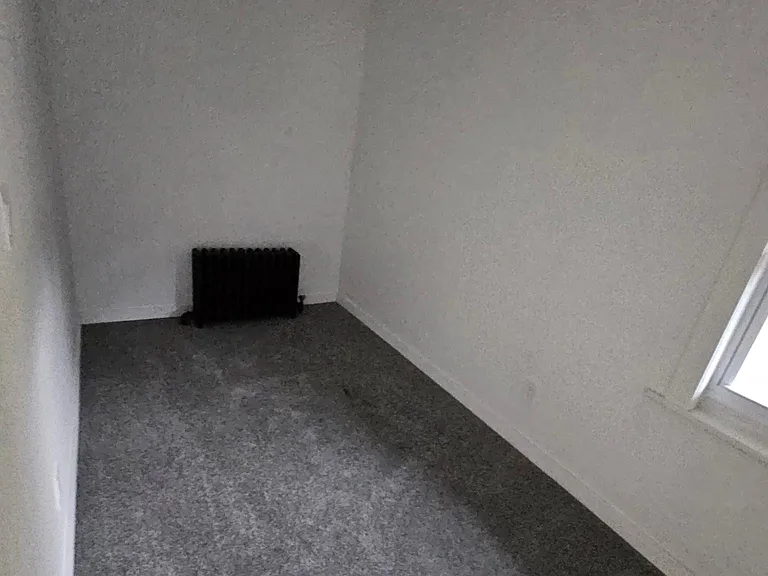 636 Lillian St — Photo 35