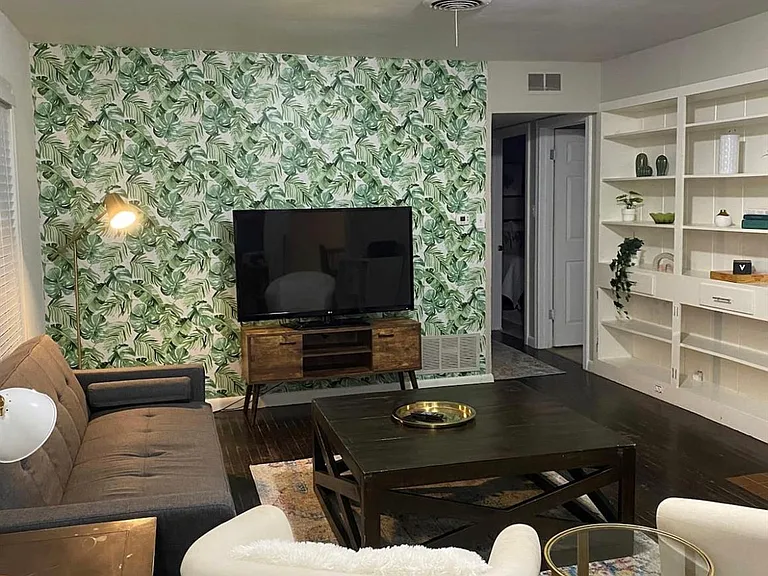 6208 Walnut Hills Dr — Photo 4