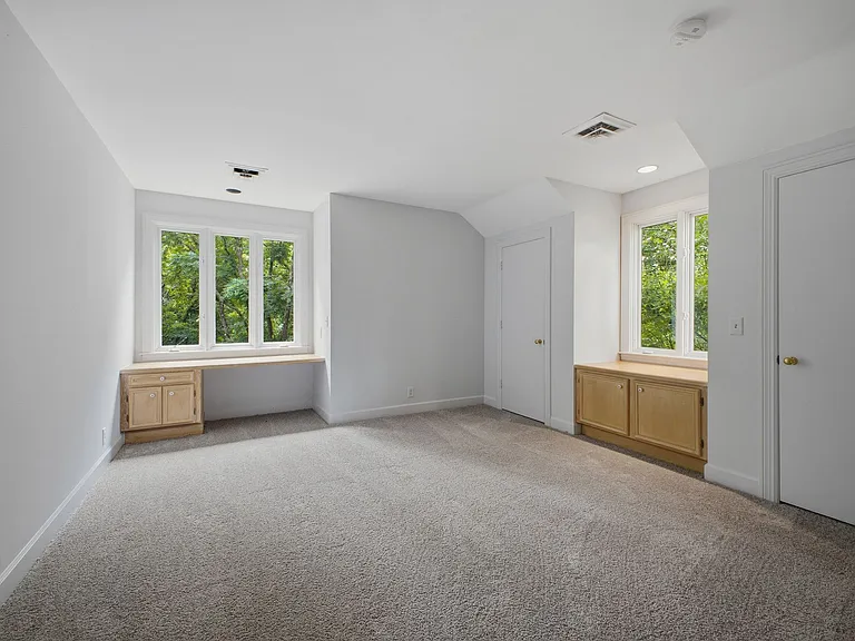 5612 Stanford Ct — Photo 21