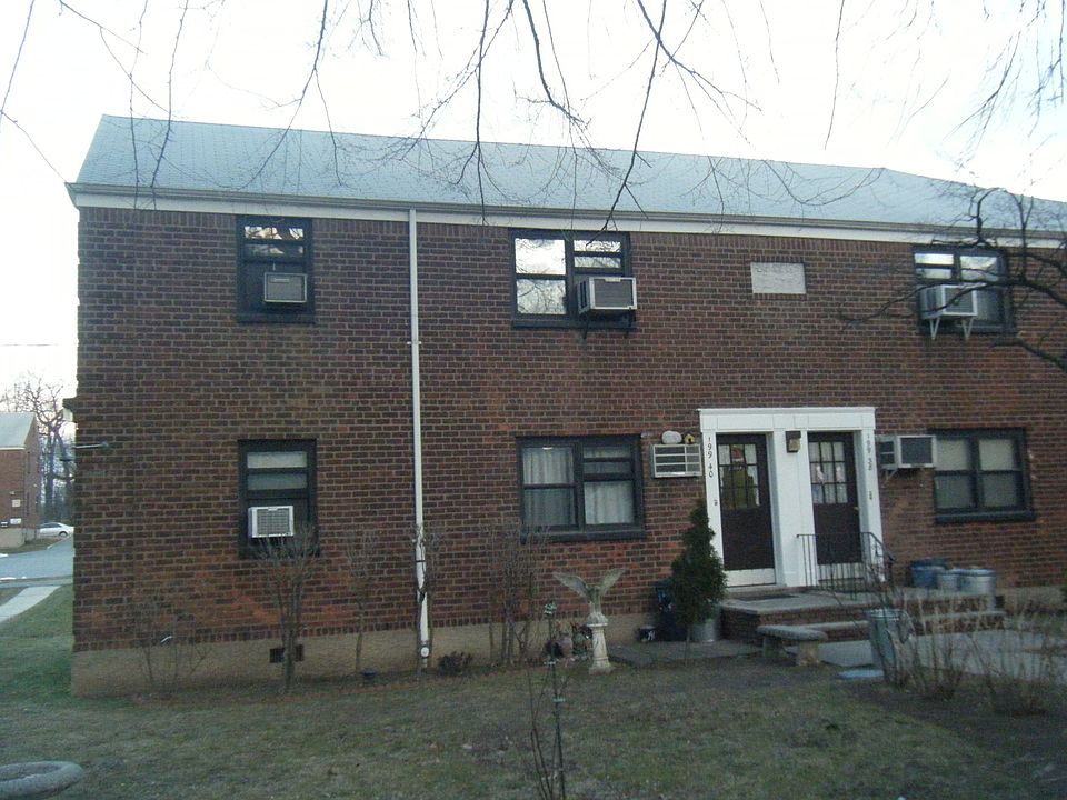 1st image of 19940 21st Ave #1