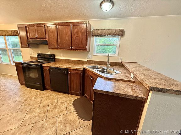 4th image of 24600 S 4260th Rd