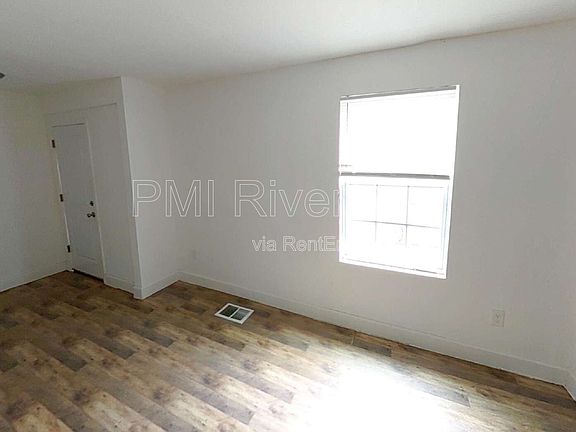 3rd image of 1637 W 34th St