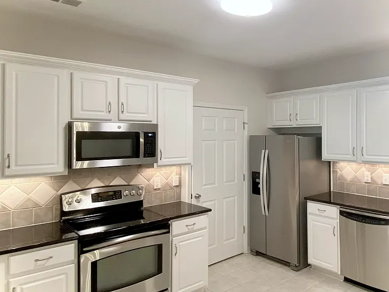 14935 Santa Lucia Dr — Photo 7