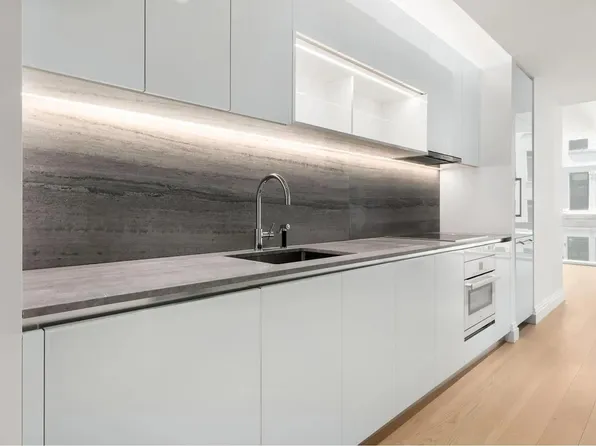 1 Wall Street image 2 of 19