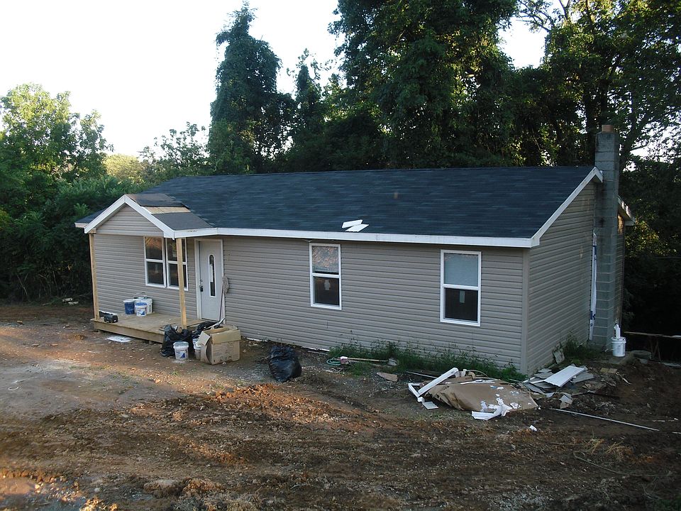 1st image of 90 Gilbert Ct