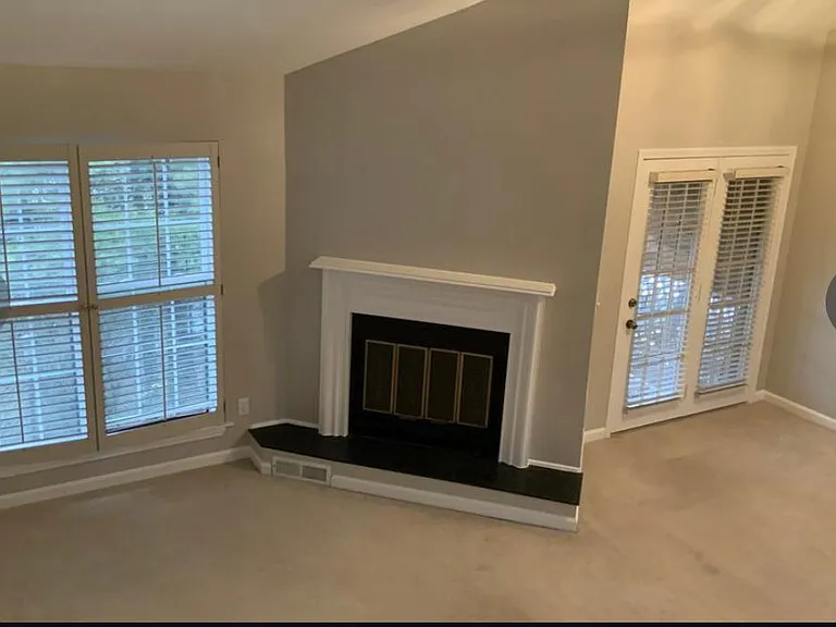 5928 Stone Brook Dr — Photo 10