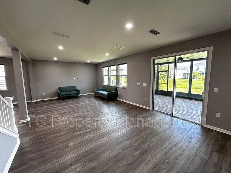 11646 Pacific Dogwood Ct — Photo 28